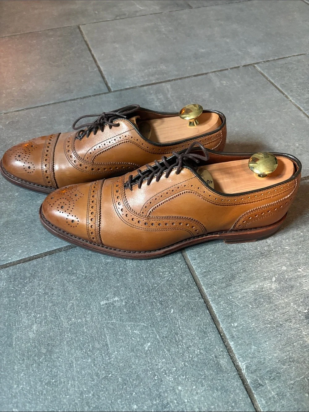 Brooks Brothers Classic Men’s Tan Leather Brogue Oxfords
